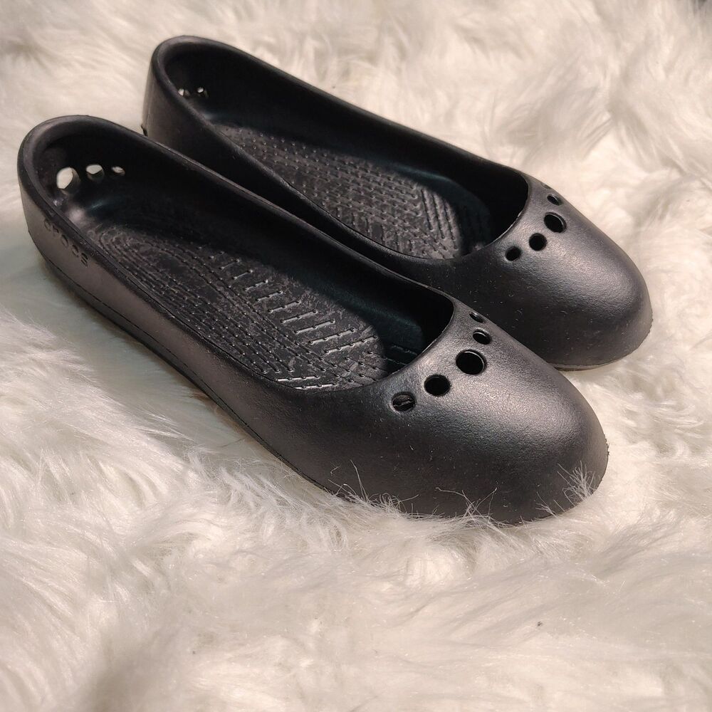 Crocs Black Flats Ballet Size 6